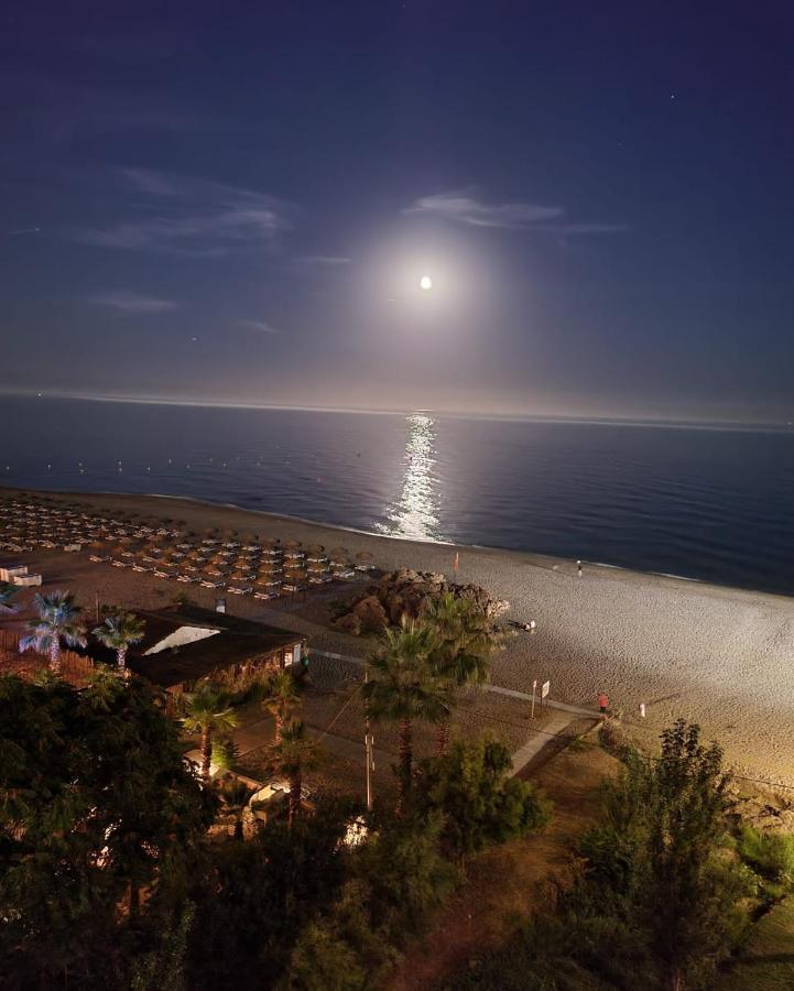 Paradise Suites La Cubana Beach Fuengirola Dış mekan fotoğraf